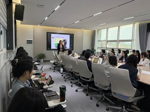 e80bfdeef80b15353513d115470d0a6